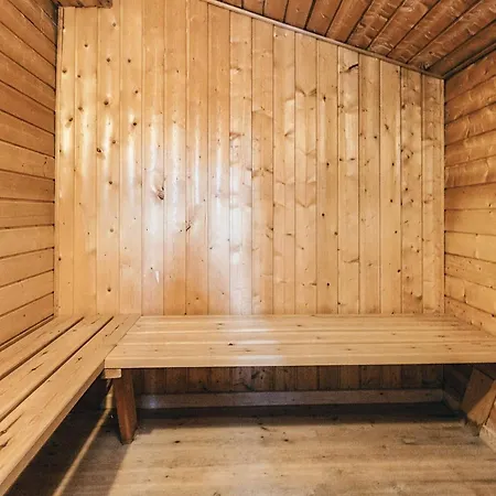 8 Person In Свендборг