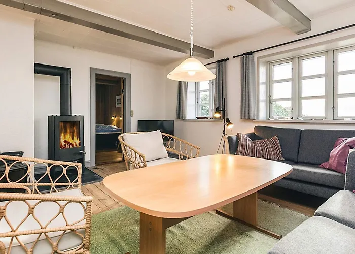 8 Person In * Svendborg